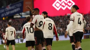ليفربول يعتمد على محمد صلاح في التشكيلة الأساسية أمام سندرلاند بالدوري الإنجليزي